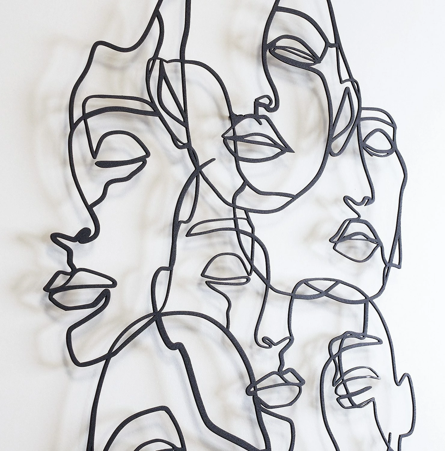 Aksesor dekorativ metalik për mur, Wallity, Faces Line Art- APT743 M