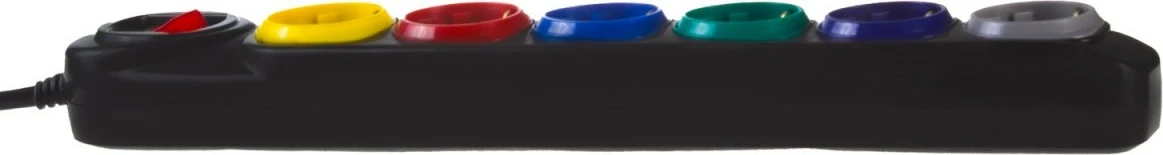 Listë zgjatues Maclean MCE509 B, 6 prizë, 1.5m, me çelës, e zezë