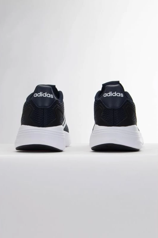 Atlete për meshkuj adidas Nebzed M GX4276, blu marin