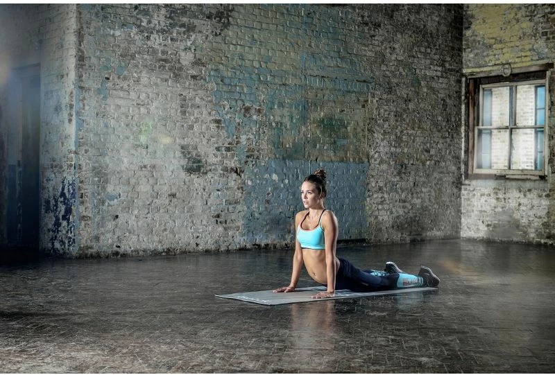 Tapet për ushtrime Reebok, ngjyrë gri