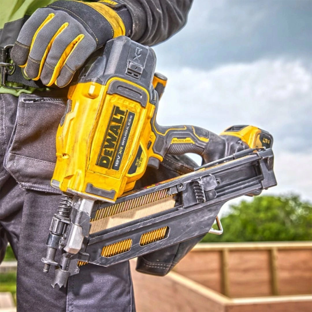 Pistoletë gozhdimi DeWalt DCN930N XR 18V pa furça, 50–90 mm, verdhë/zezë, solo (pa bateri/karikues)