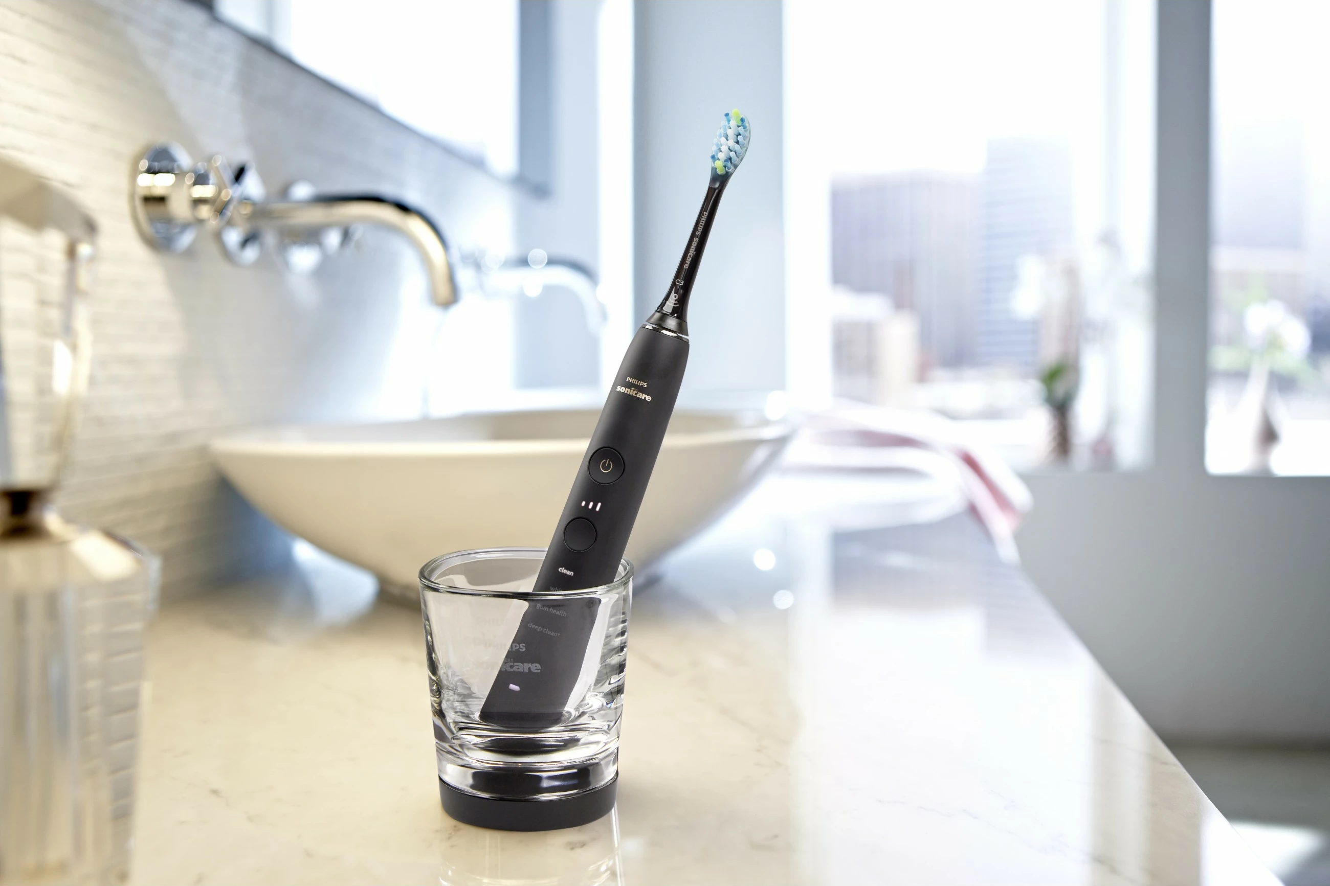 Furçë dhëmbësh elektrike Philips DiamondClean Smart HX9917/89, e zezë