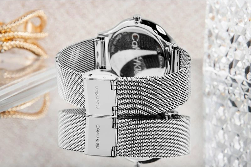 Orë dore për femra Calvin Klein, argjend