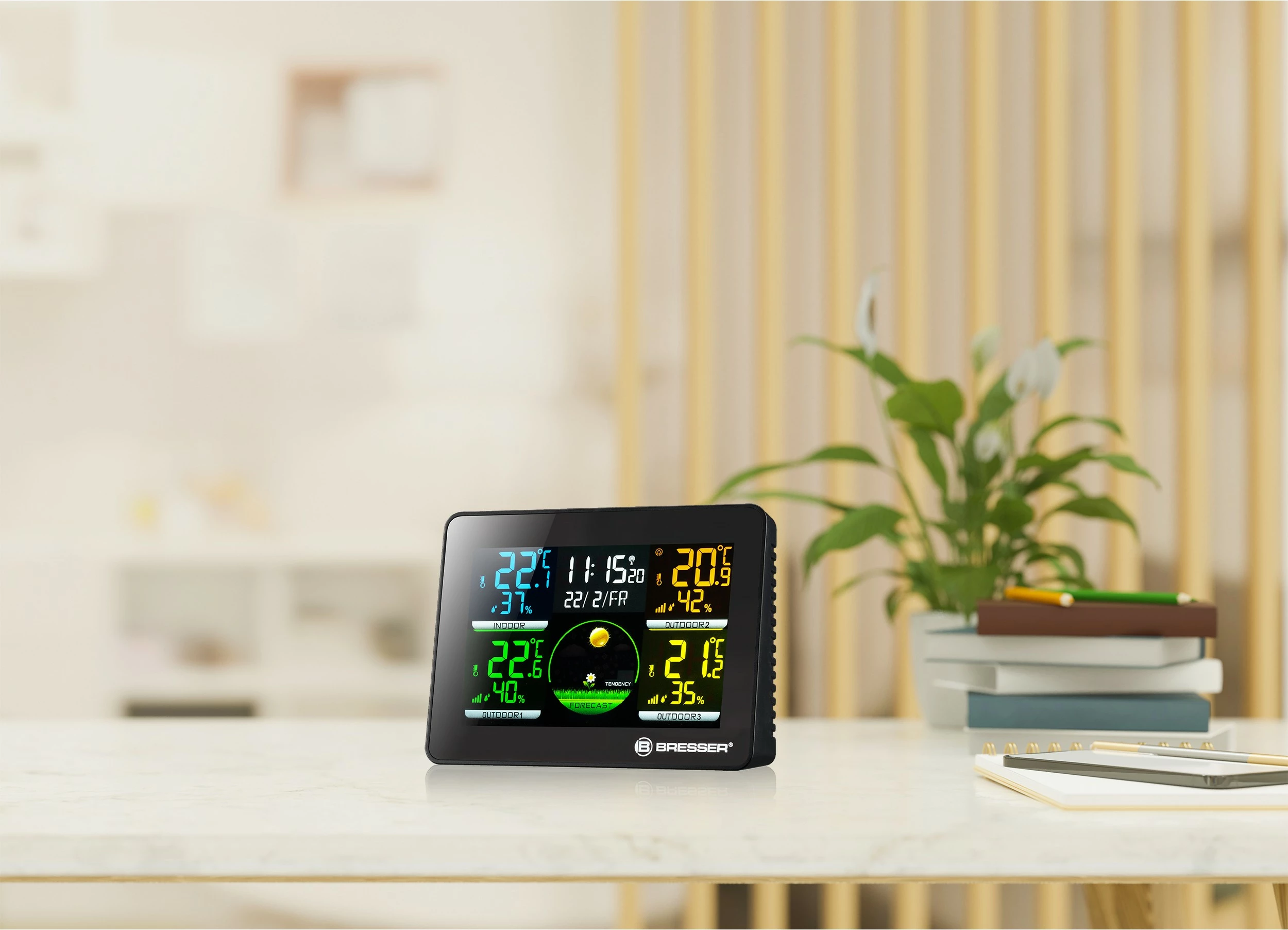 Termo-higrometër Bresser Quadro NLX me 3 sensorë wireless, ekran me ngjyra