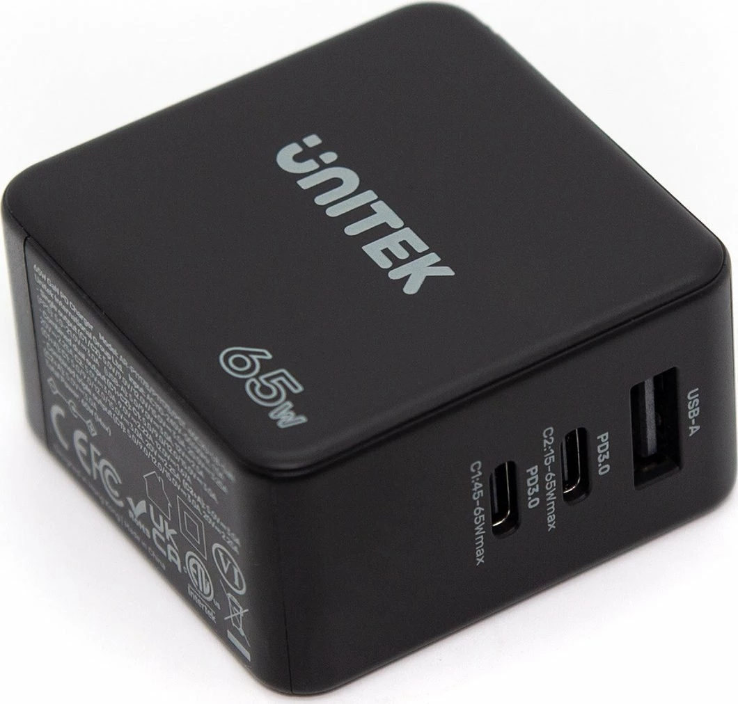 Karikues rrjeti Unitek P1117B GaN PD 65W 1x USB-A + 2x USB-C, 3.25A, i zi, set me adaptera EU/UK