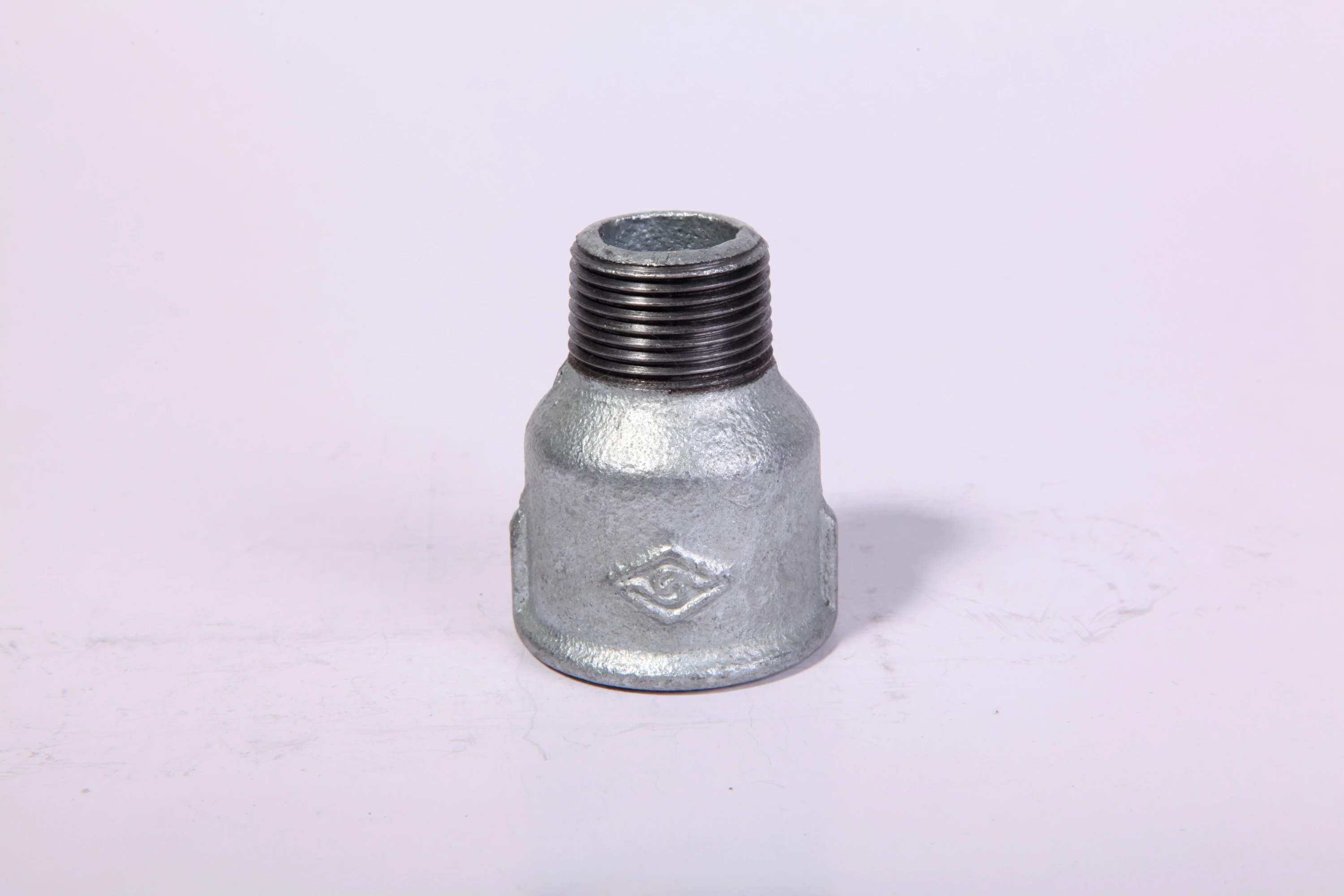 Mufë reduktuese Opal 246-33V, filetë-konike, 6/4x5/4", e galvanizuar