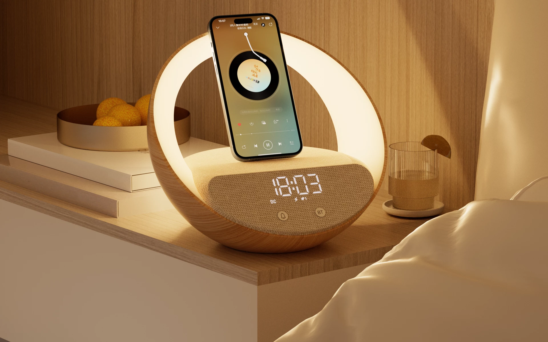 Llambë nate Moye Aurora Glow, orë me alarm, altoparlant Bluetooth 2x5W, karikim pa kabllo Qi deri 15W, bateri 2400mAh, finish imitim druri