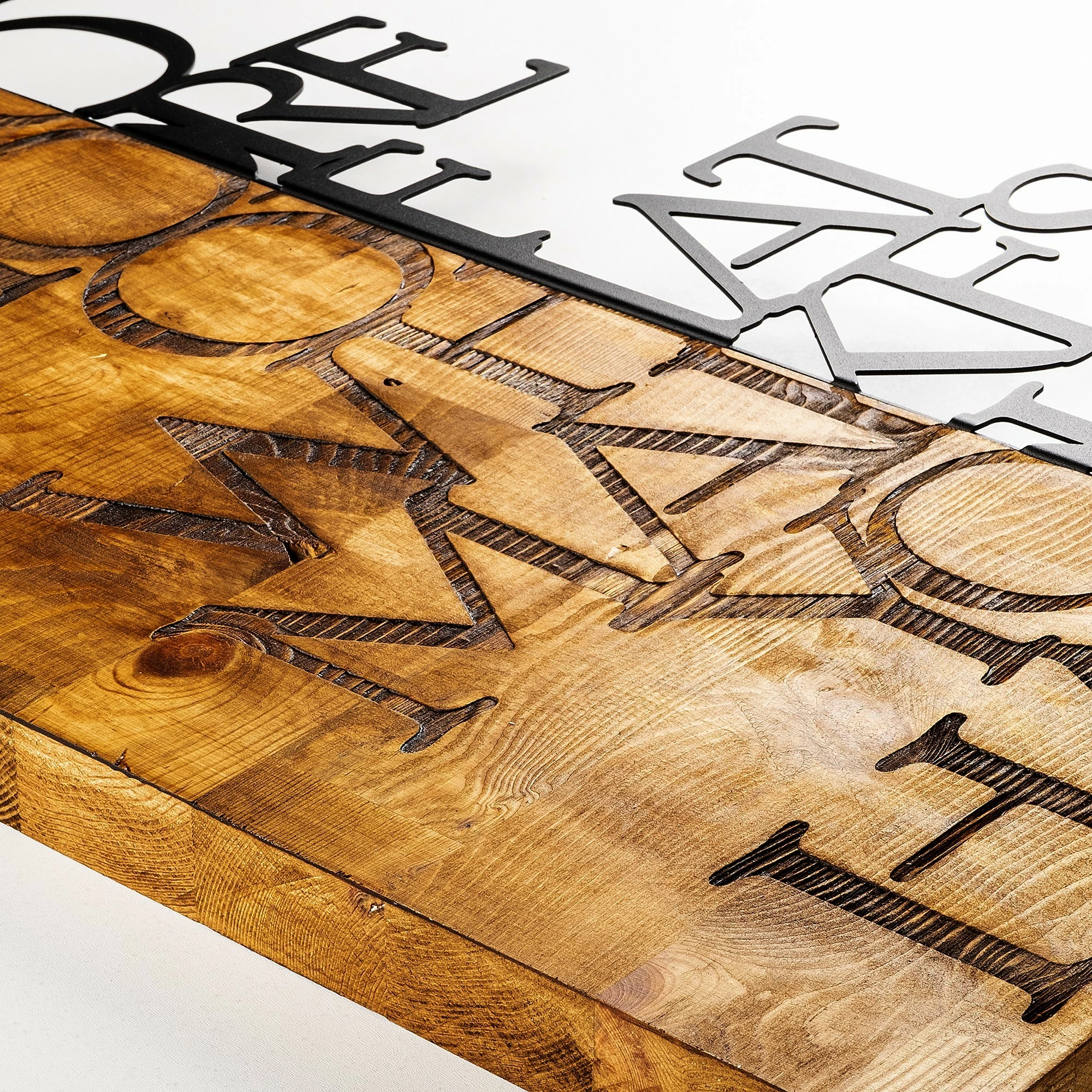 Aksesor dekorativ prej druri për mur, Wallity, ngjyrë arre dhe e zezë, 42x58cm