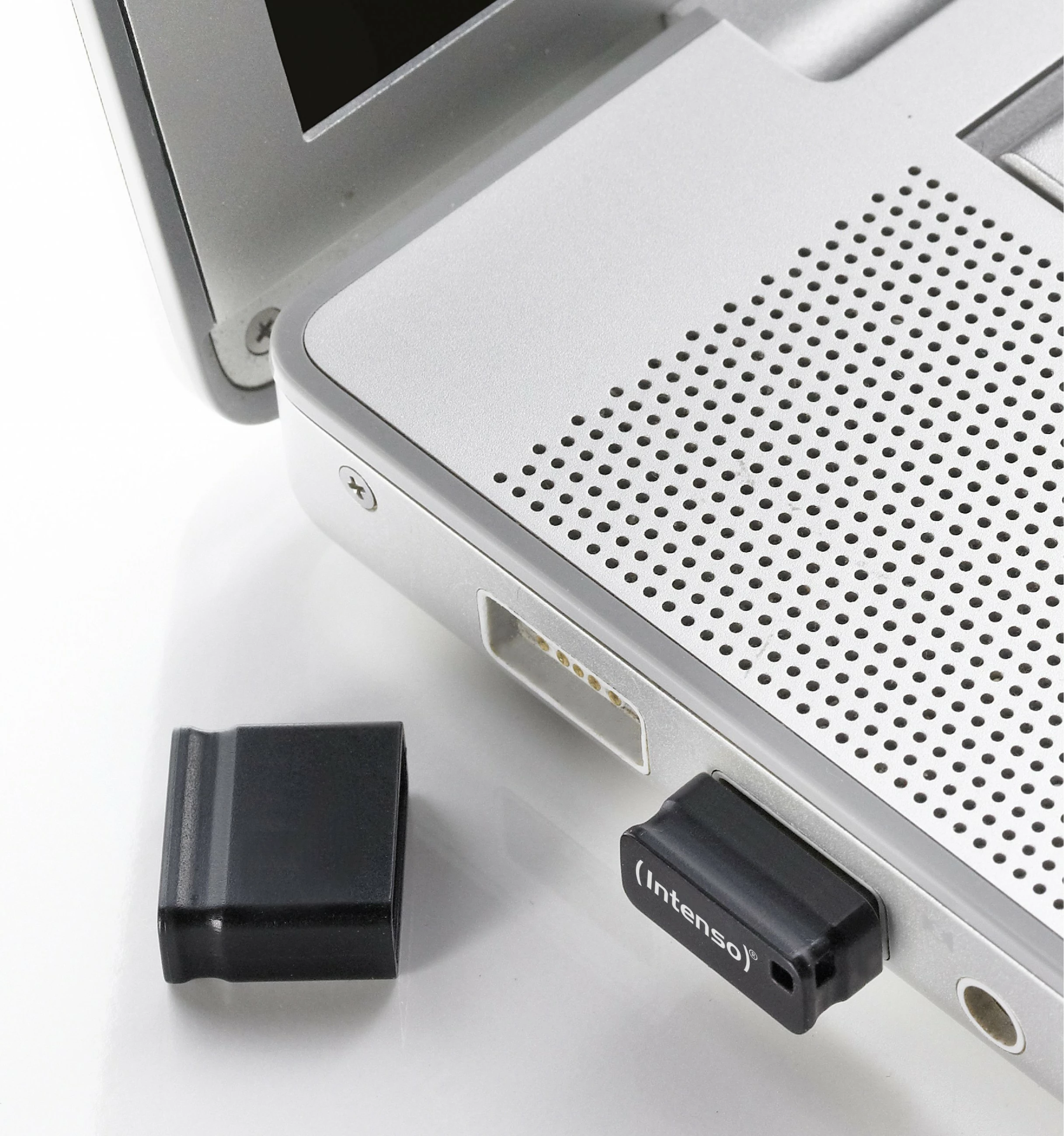 USB Intenso Slim Line 64 GB, USB Type-A, 3.2 Gen 1, e zezë