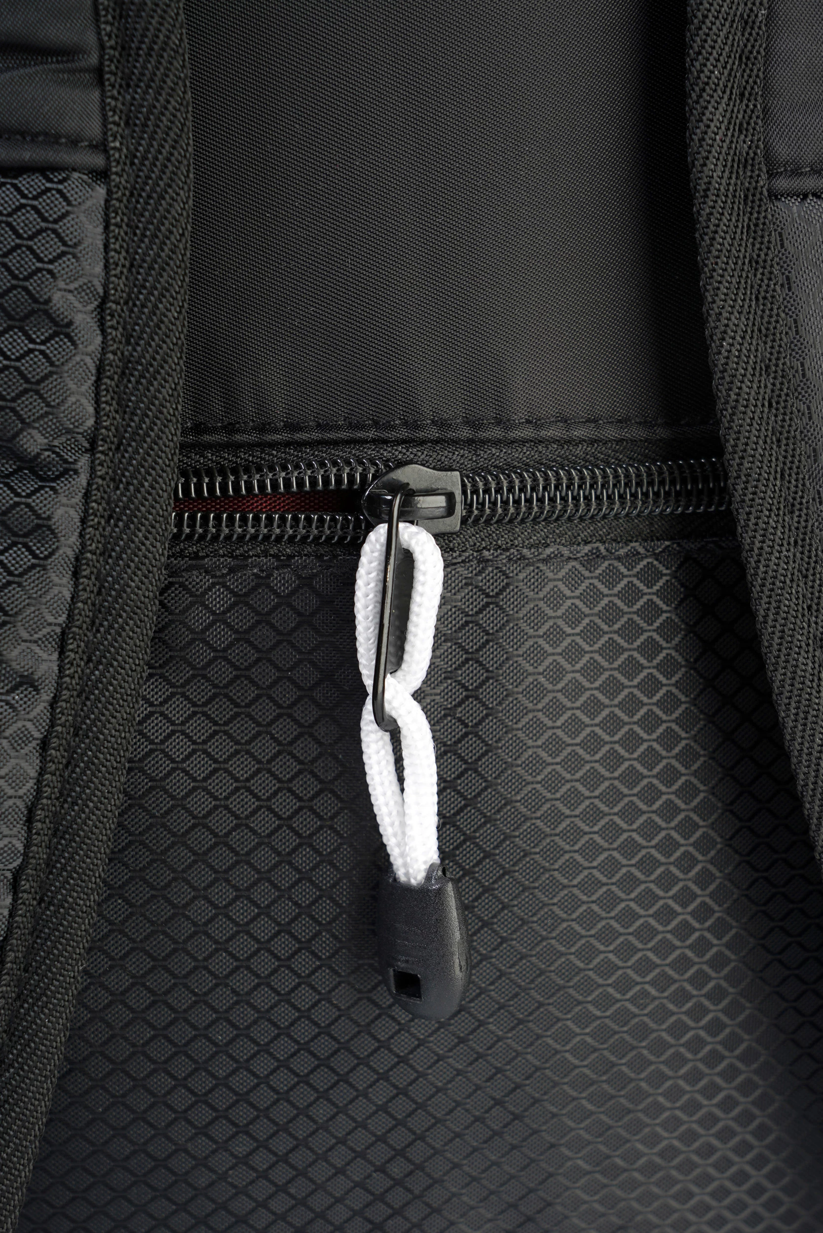 Çantë shpine laptopi Moye Trailblazer London 13.3\", 20L, e papërshkueshme nga uji, me mbrojtje kundër vjedhjes, e zezë
