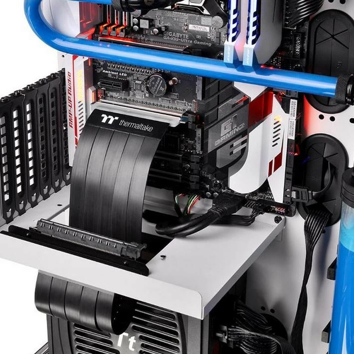 Kabllo zgjatës PCI-E 3.0 X16 Thermaltake TT Premium, 300mm, e zezë