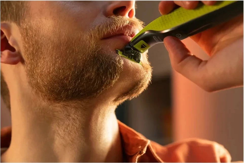 Trimer Philips OneBlade 360 QP2724/23, i zi