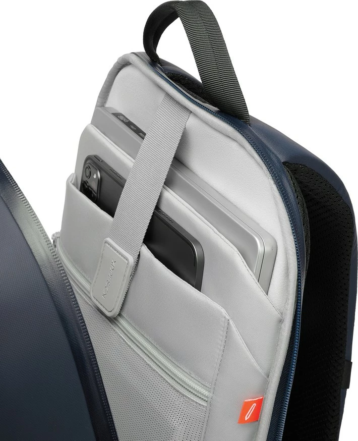 Shpinore XD DESIGN Bobby Edge, 17L, për laptop 16", blu navy