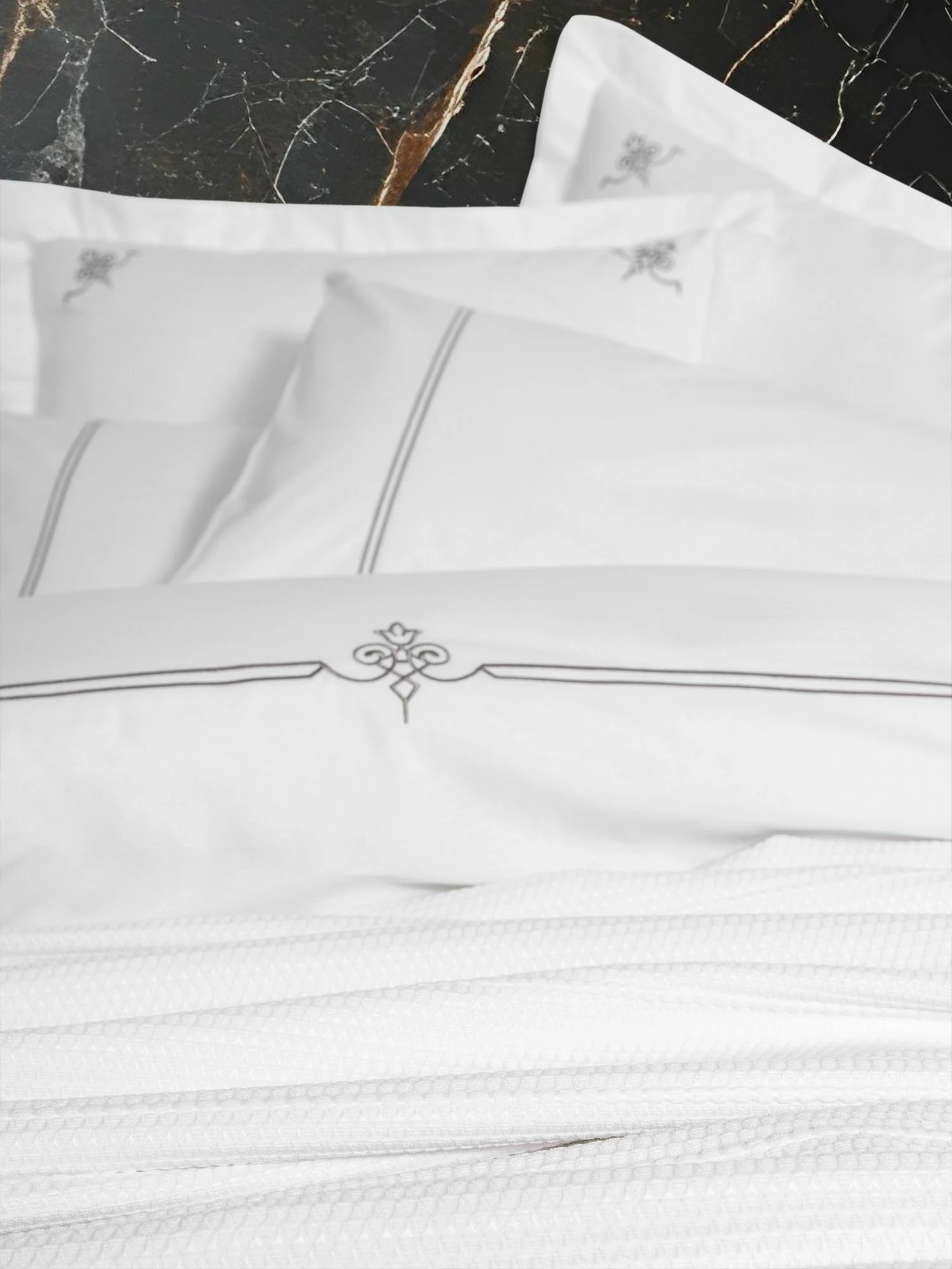 Set mbulesë për jorgan dopio & piké, Guher, L'essentiel