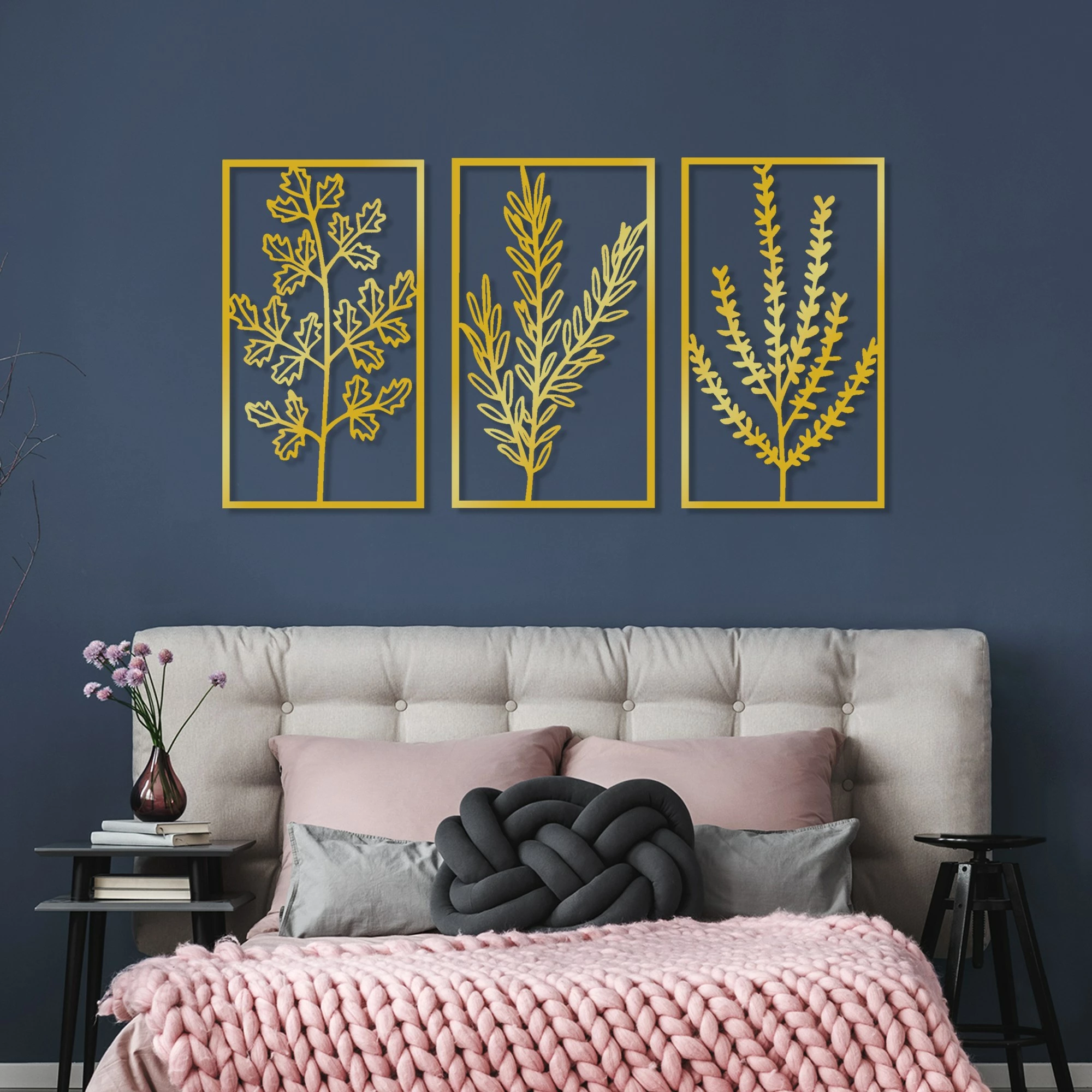 Aksesor dekorativ metalik për mur Wallity, lule të arta, set prej 3 copësh