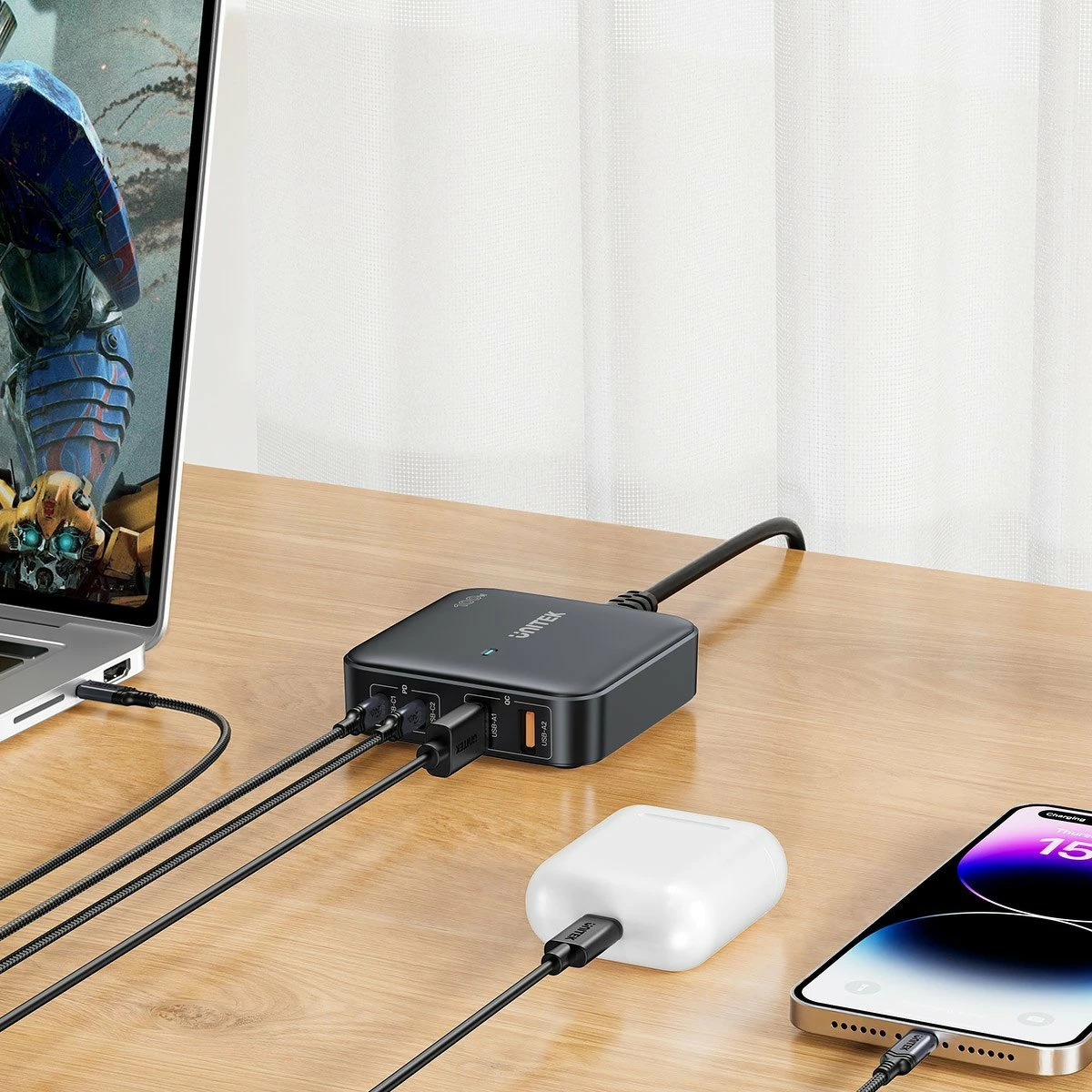 Karikues desktop GaN Unitek P1229A 100W 2x USB-A + 2x USB-C 5A, i zi