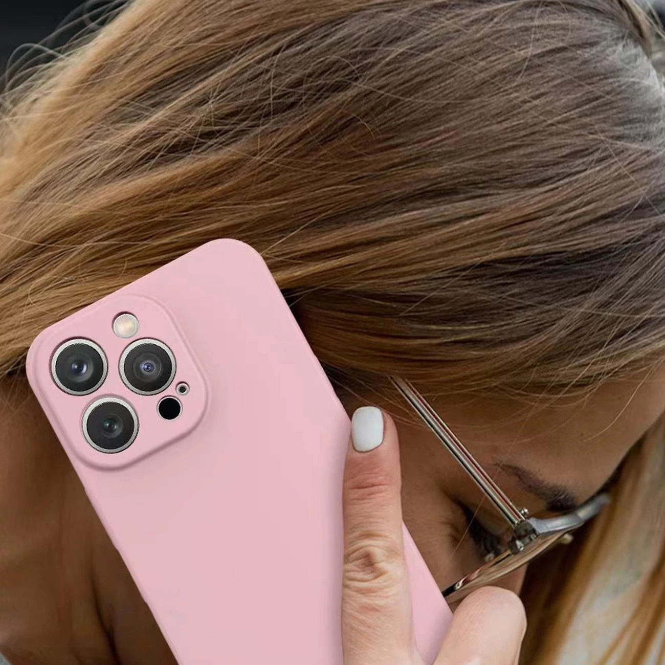 Mbështjellës silikoni Hurtel për Samsung Galaxy S24+, i zi