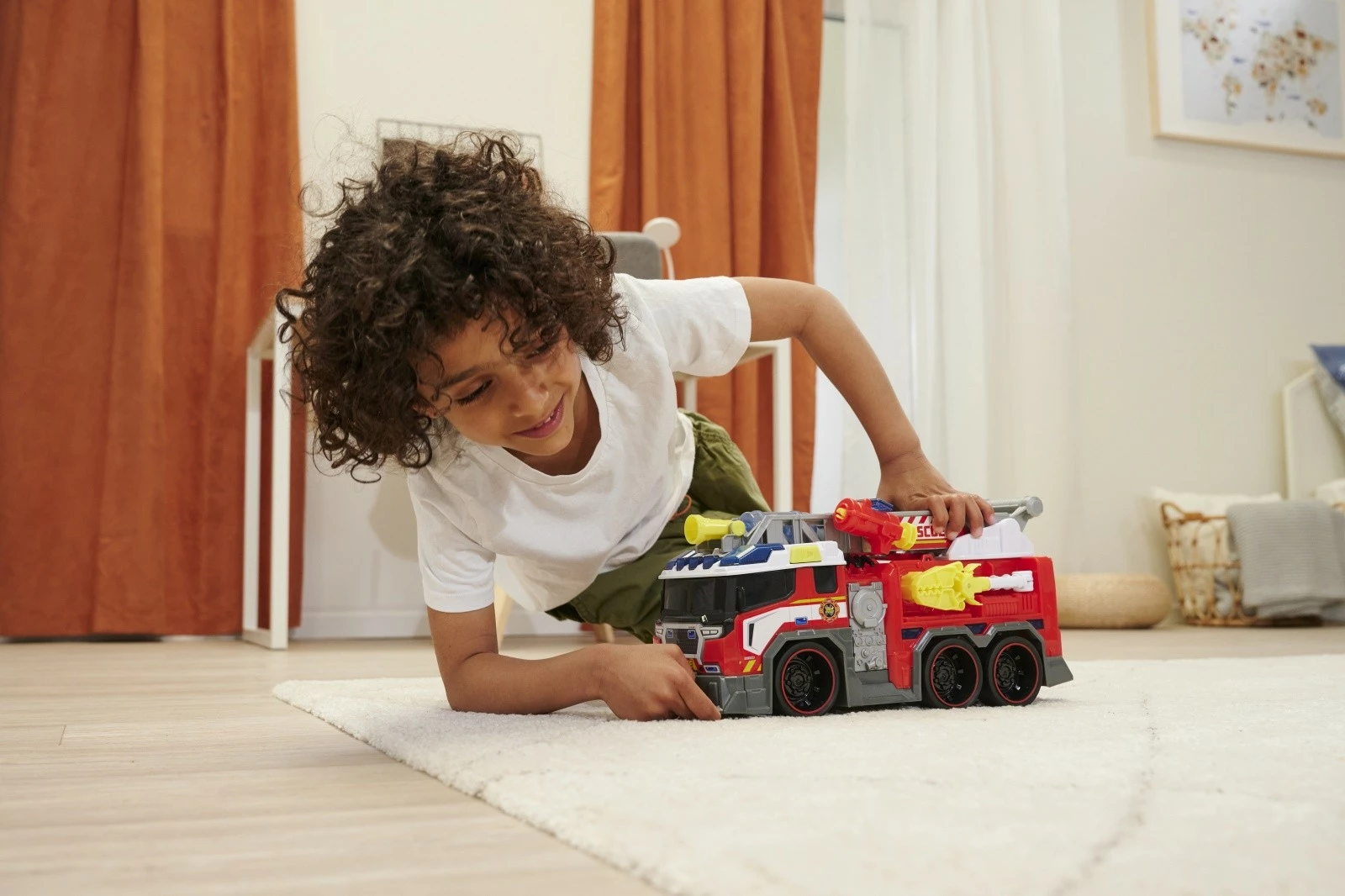 Kamion zjarri lodër Dickie 37.5 cm, plastikë, me drita dhe zë, i kuq