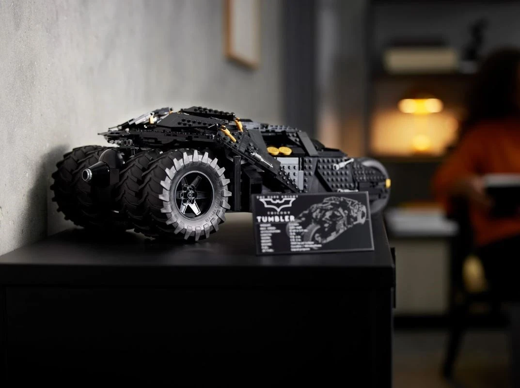 Set LEGO Super Heroes 76240 Batmobile Tumbler