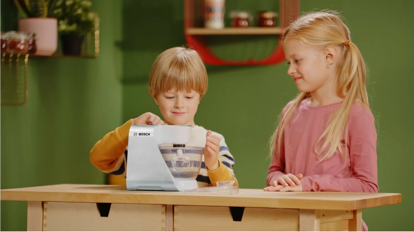 Robot kuzhine lodër, Klein, 9234, 2 shpejtësi, drita dhe zë, licencë Bosch, 3+ vjeç, me bateri, argjendtë