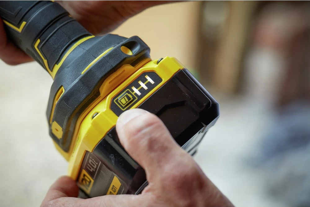 Mulli këndor Stanley SFMCG400B-XJ, 18V, me bateri