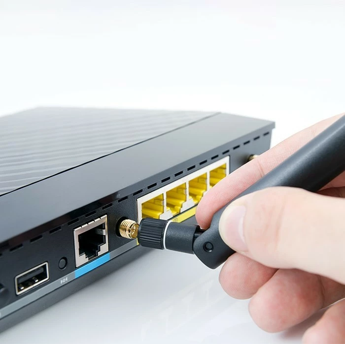 Antenë Wi-Fi Qoltec 4G LTE DUAL, 5dBi, omnidireksionale, jashtë, e zezë, set 2 copë