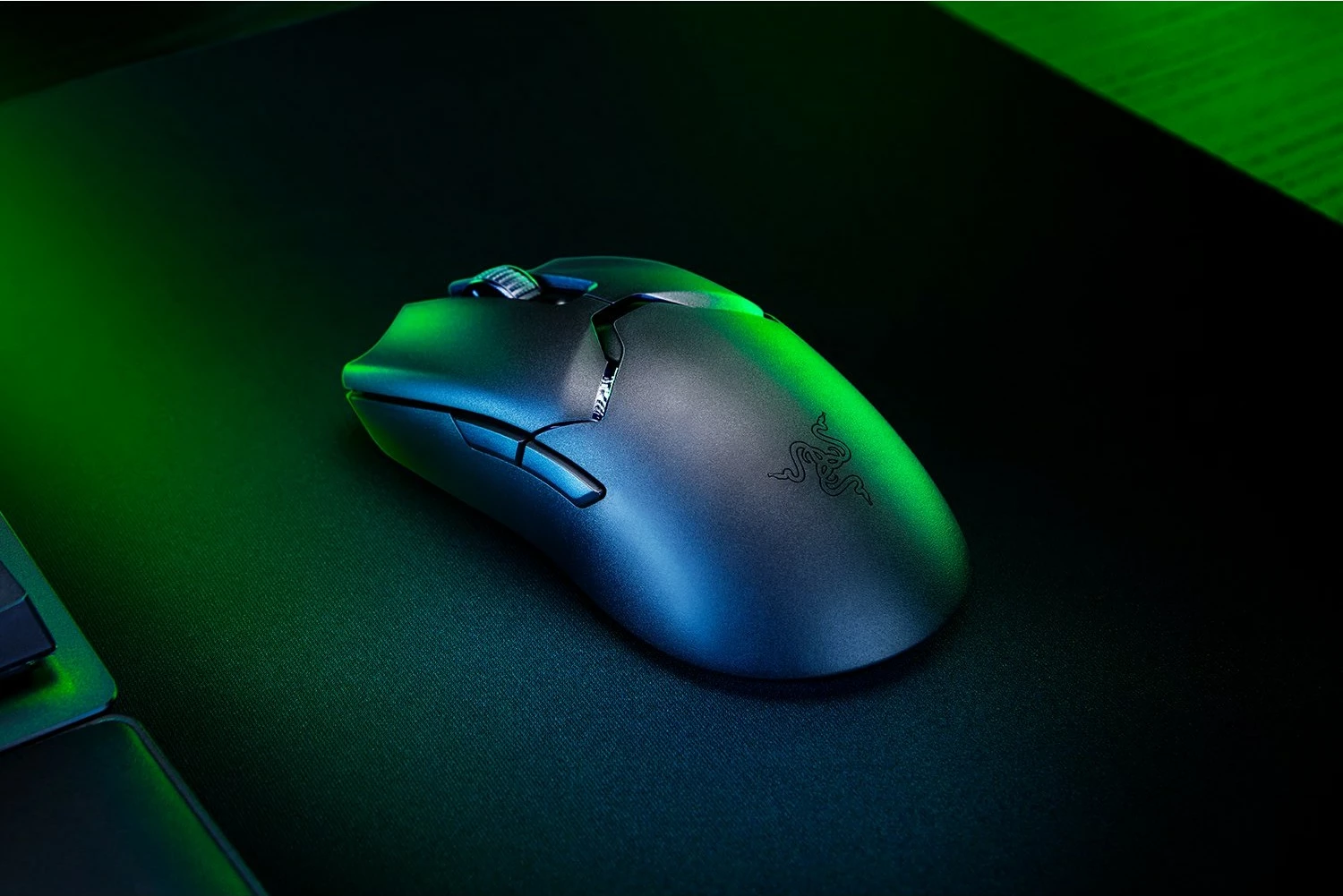 Maus Razer Viper V2 Pro, Djathtas, Optik, RF Wireless + USB Type-C, 30000 DPI, Zi
