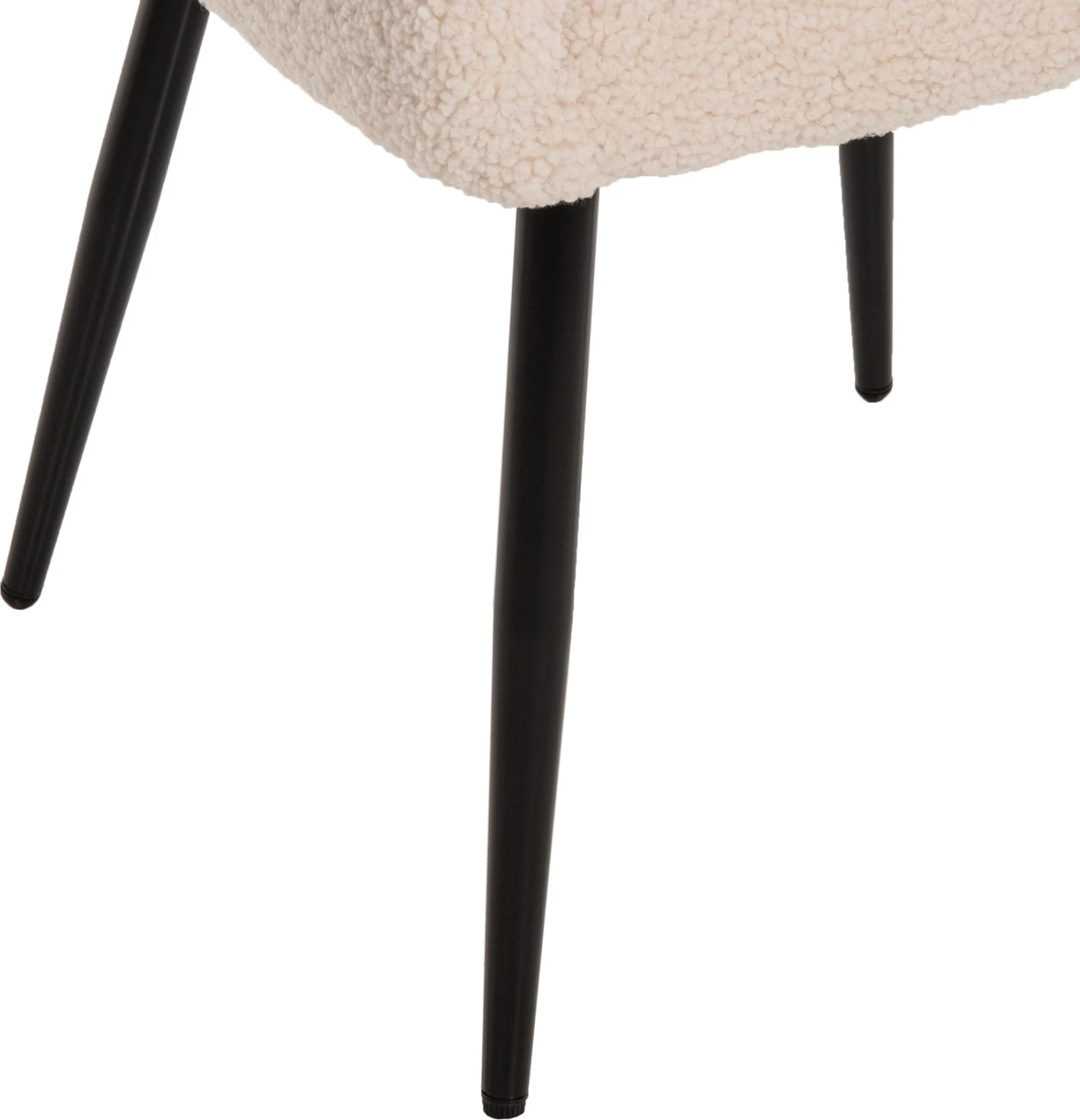 Karrige Shelly, pëlhurë Teddy, këmbë metali të zeza, 57x55x87H cm., set prej 2 copë