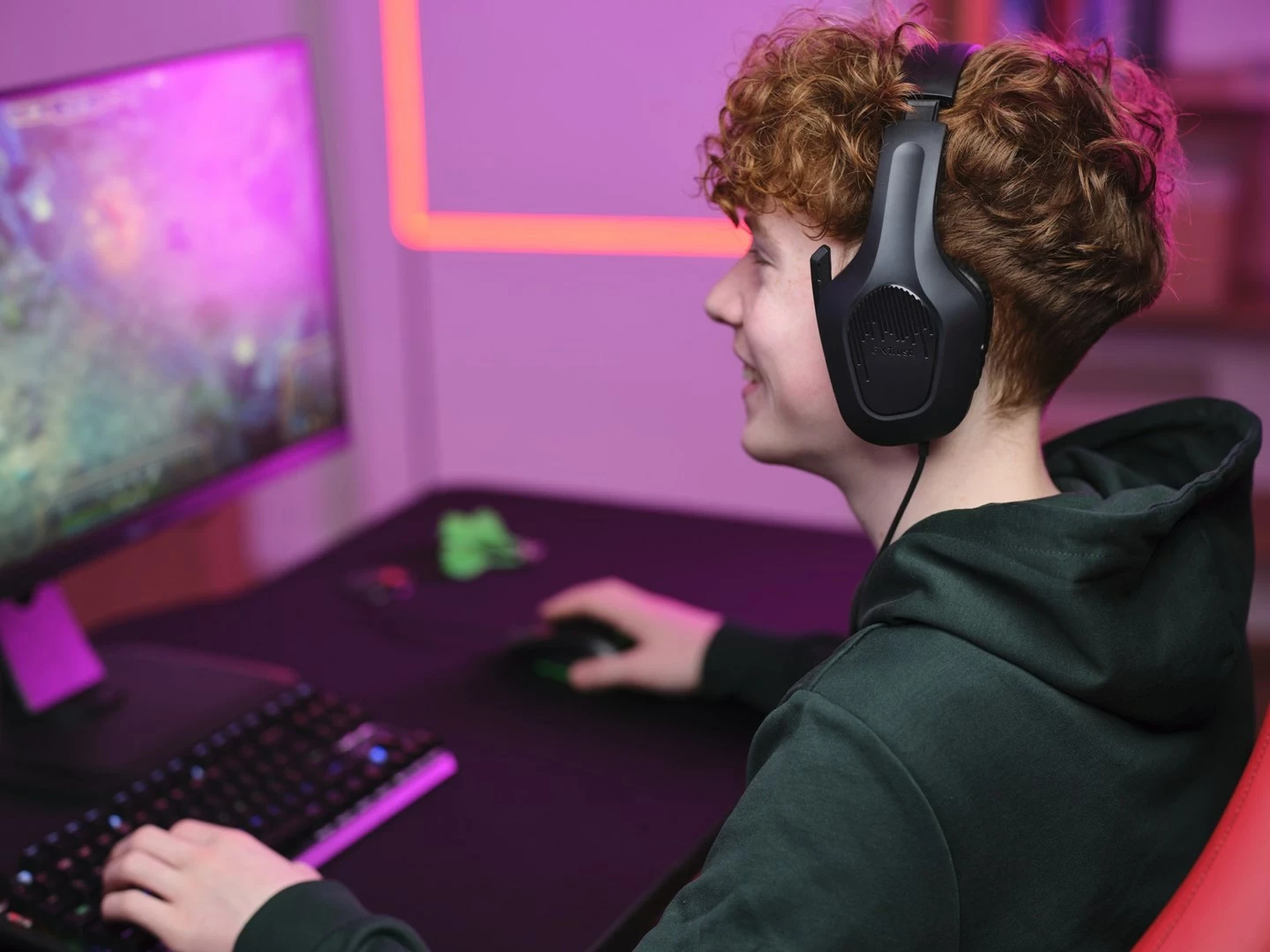 Kufje Trust GXT 415 Zirox Gaming, e zezë
