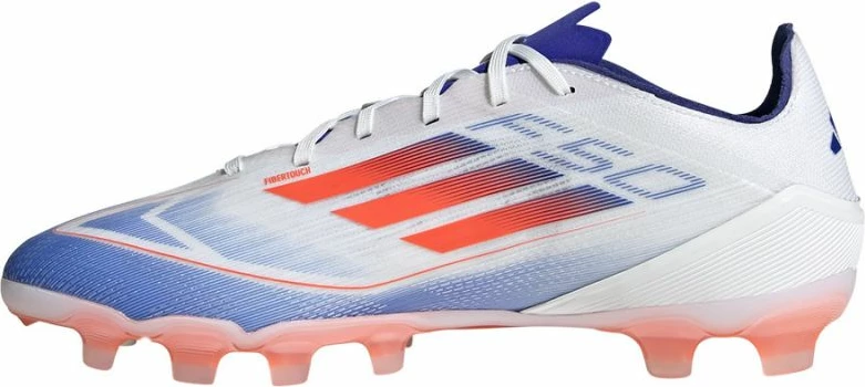 Atlete futbolli adidas për meshkuj, të bardha