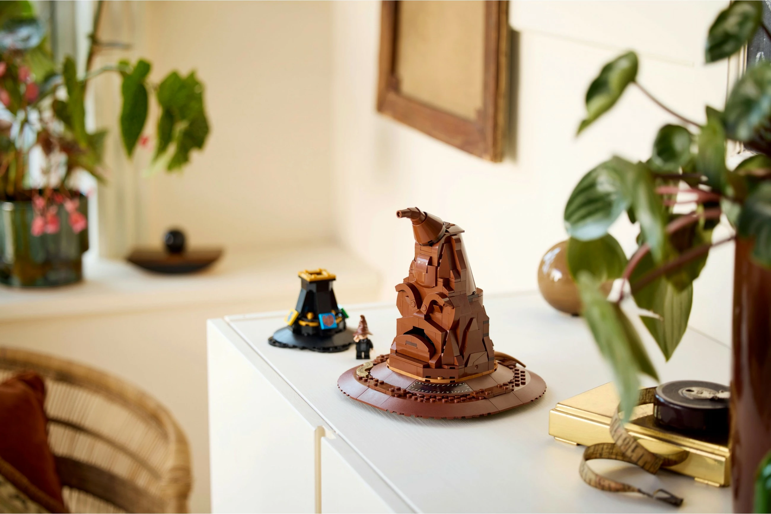 Set LEGO Talking Sorting Hat, 561 copë, plastikë, për të rritur, ngjyrë kafe