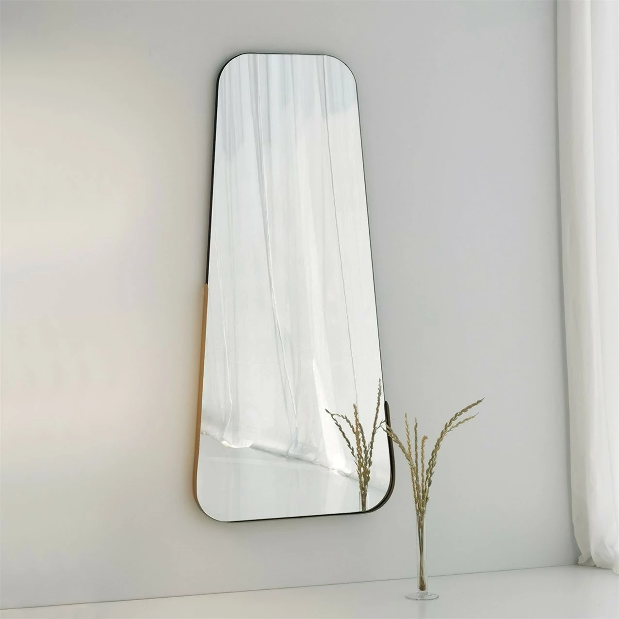 Pasqyrë dekorative, ngjyrë ari, Hanah Home, Smooth