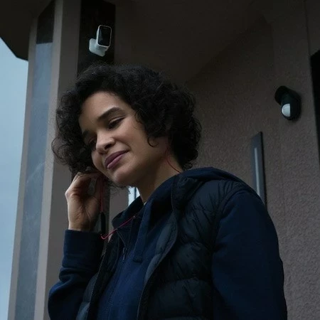 Sensor lëvizjeje Yale për jashtë, Infrared, Wireless, i zi