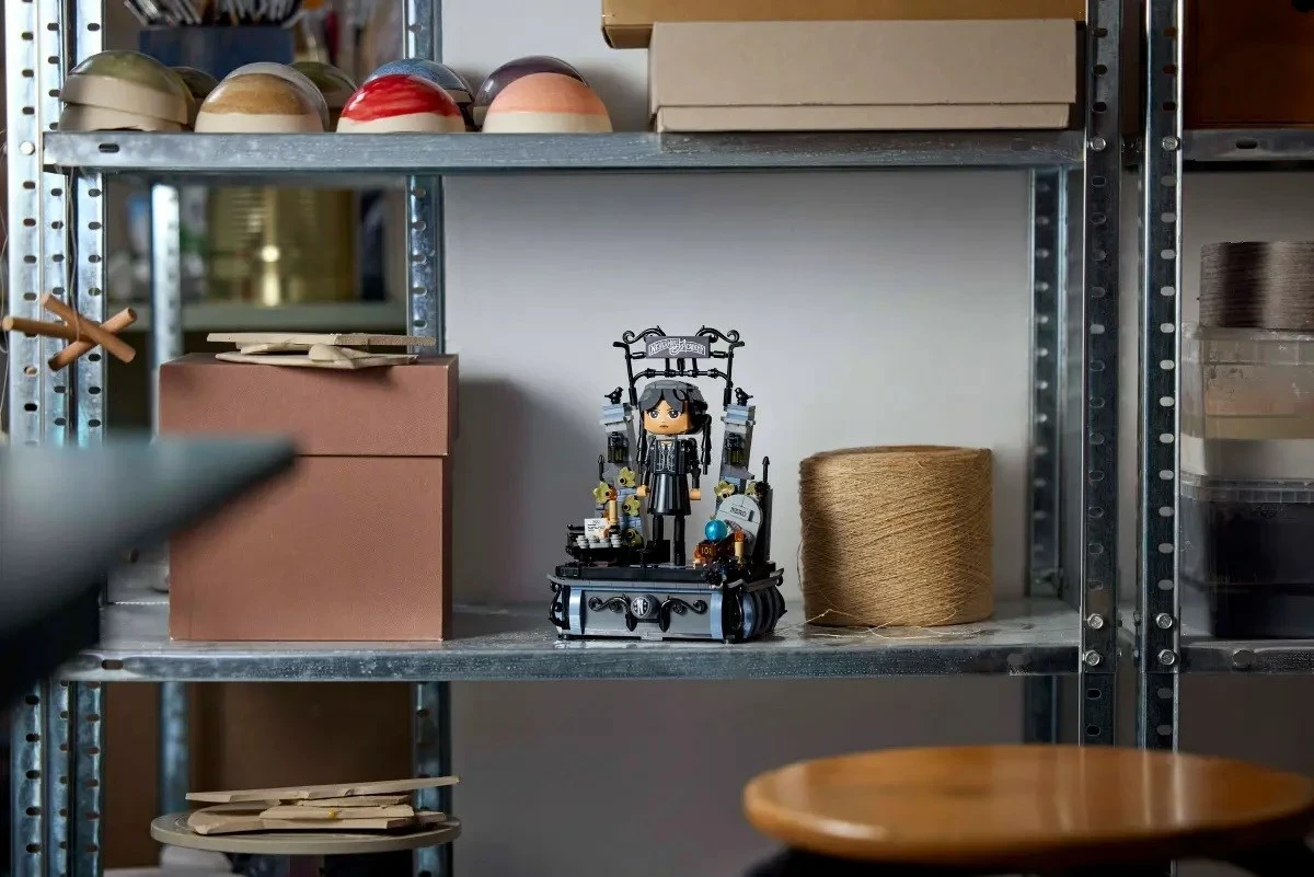 Set LEGO Wednesday Addams 76780