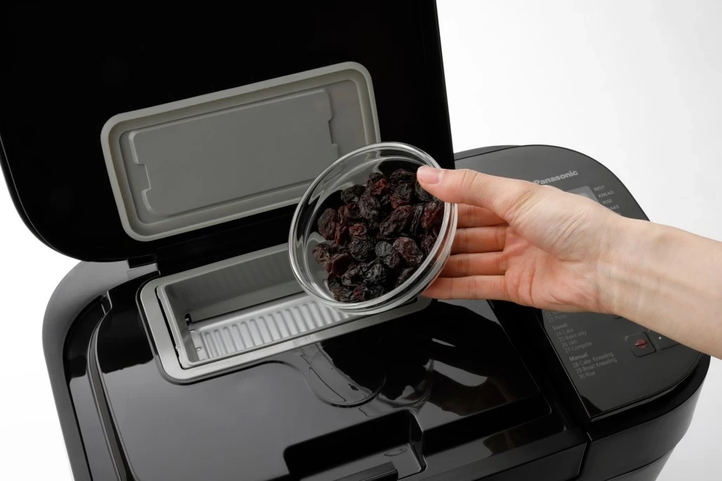 Makina për bukë Panasonic, e zezë