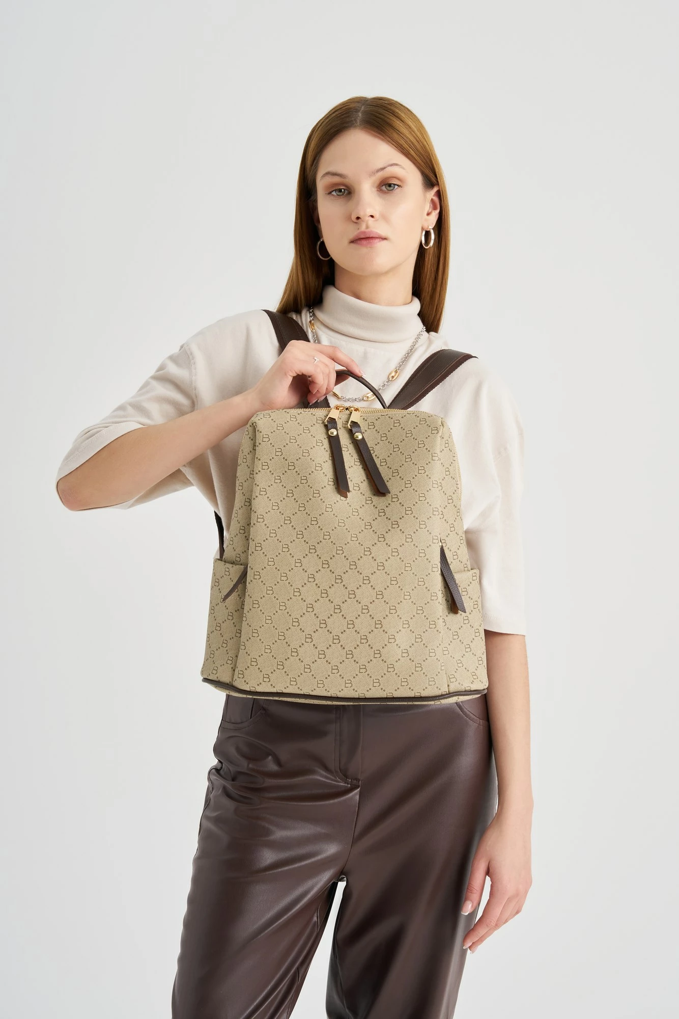 Çantë shpine Lucky Bees, krem dhe kafe, 359 v2