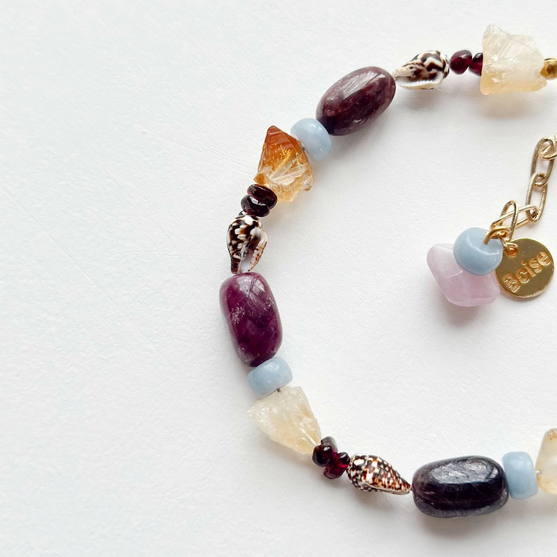 Byzylyk çeliku, gurë natyralë, shumëngjyrësh, Jumeon