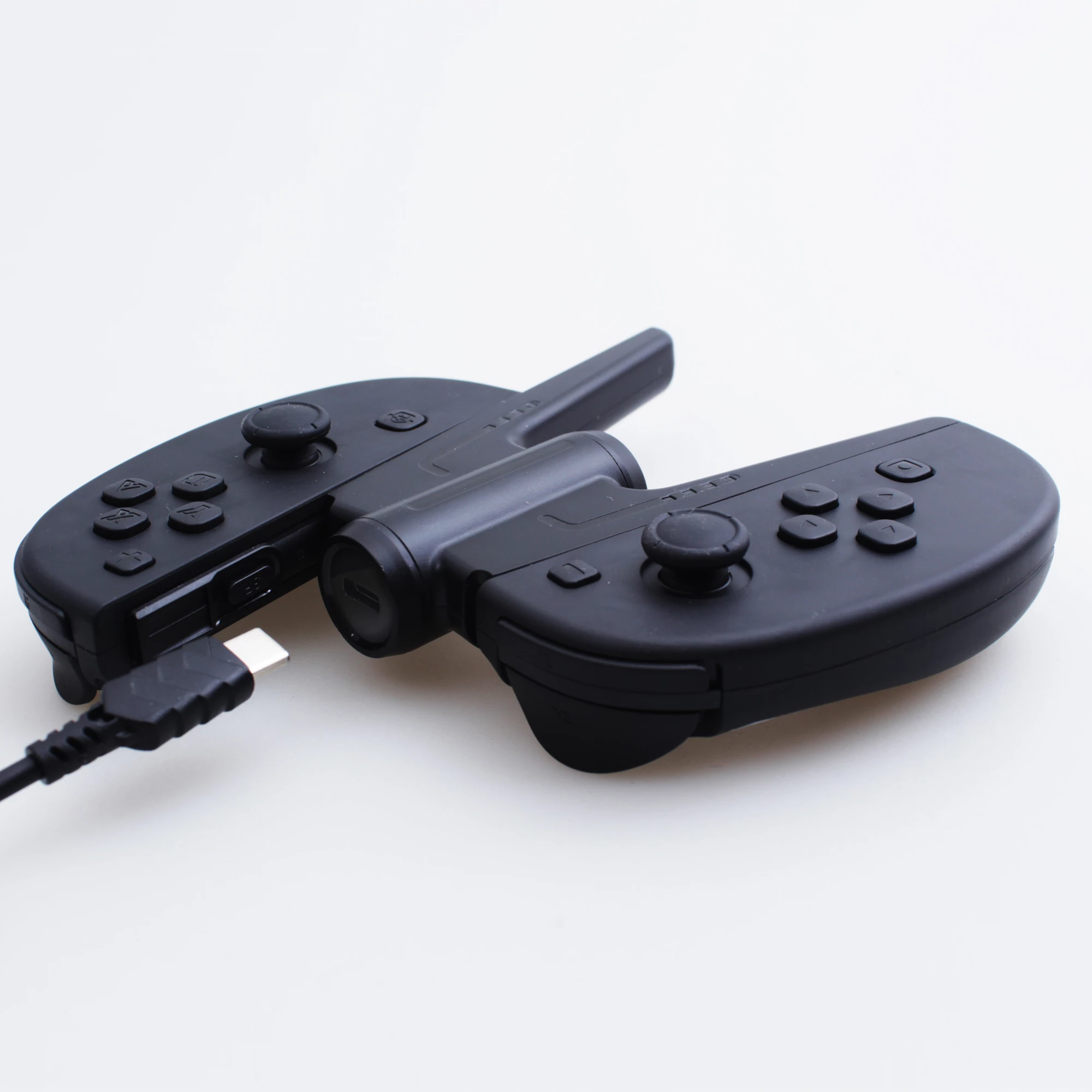 Karikues dual për Joy-Con FREAKS & GEEKS JOY-CONS Dual Charger, kabllo USB-C 2.5 m, i zi