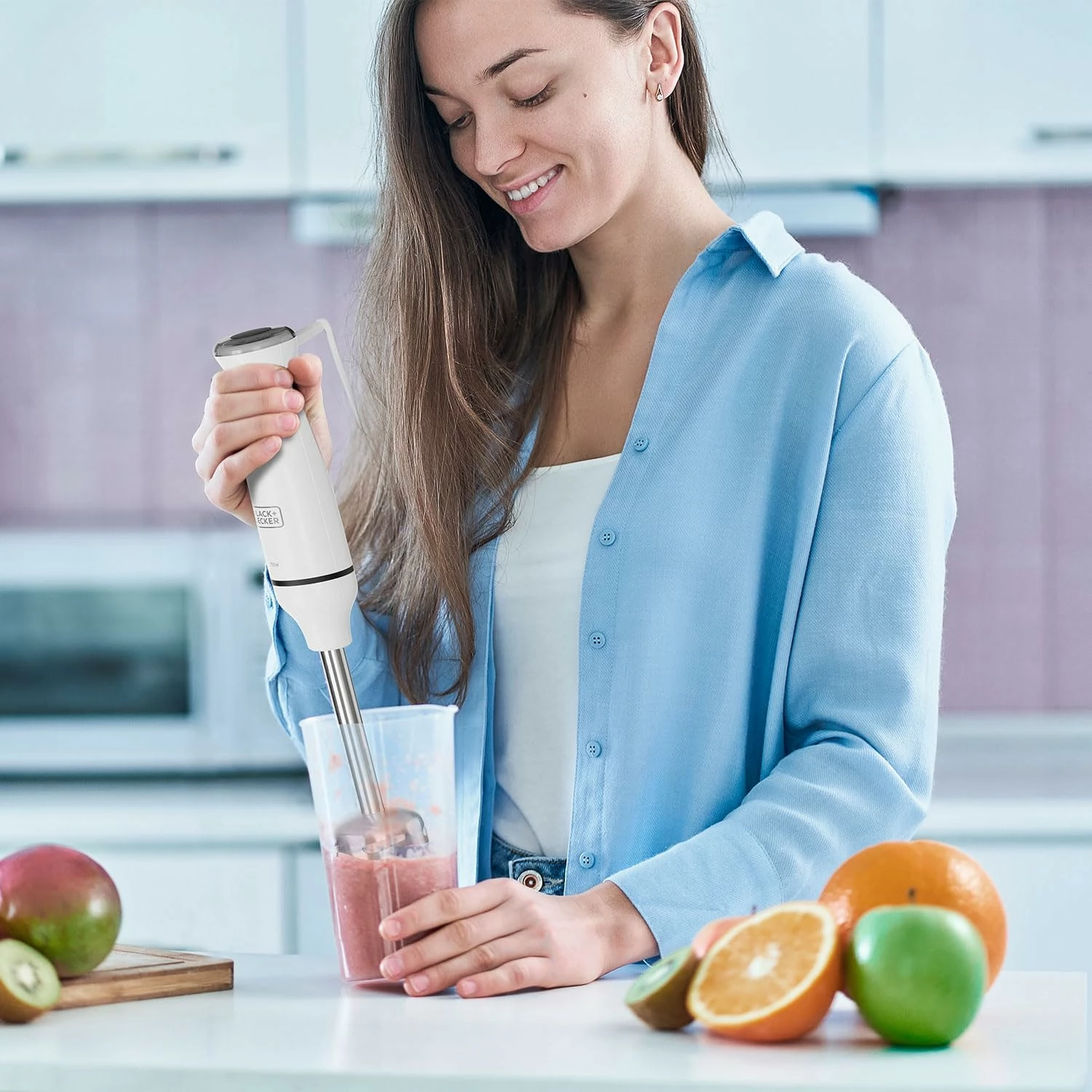 Blender dore Black&Decker BXHBA750E 750W, 20 shpejtësi + Turbo, i zi, set me aksesorë