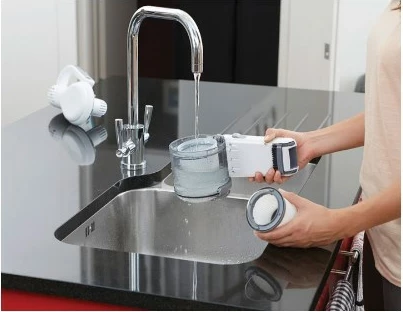 Fshesë dore BLACK+DECKER PV1820L pa qese, krom