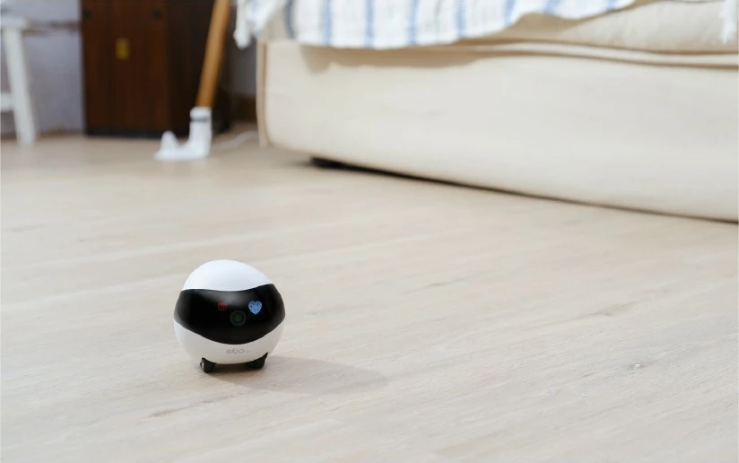Robot për kafshë Enabot EBO SE, kamera 1080p, WiFi, app, natës, lazer