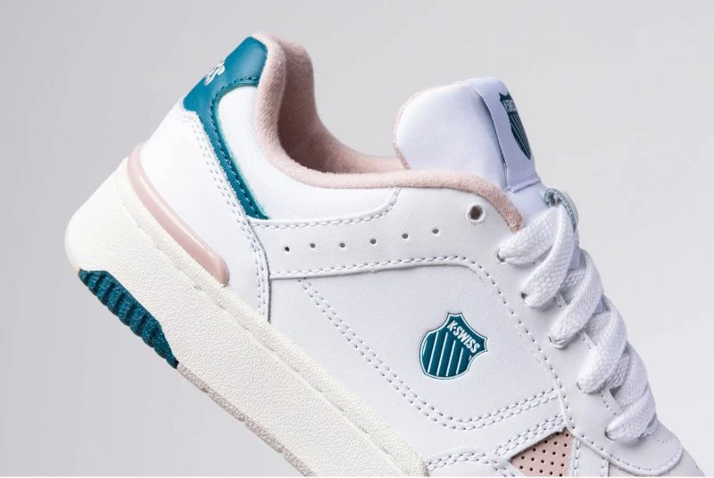 Atlete femra K-Swiss, të bardha