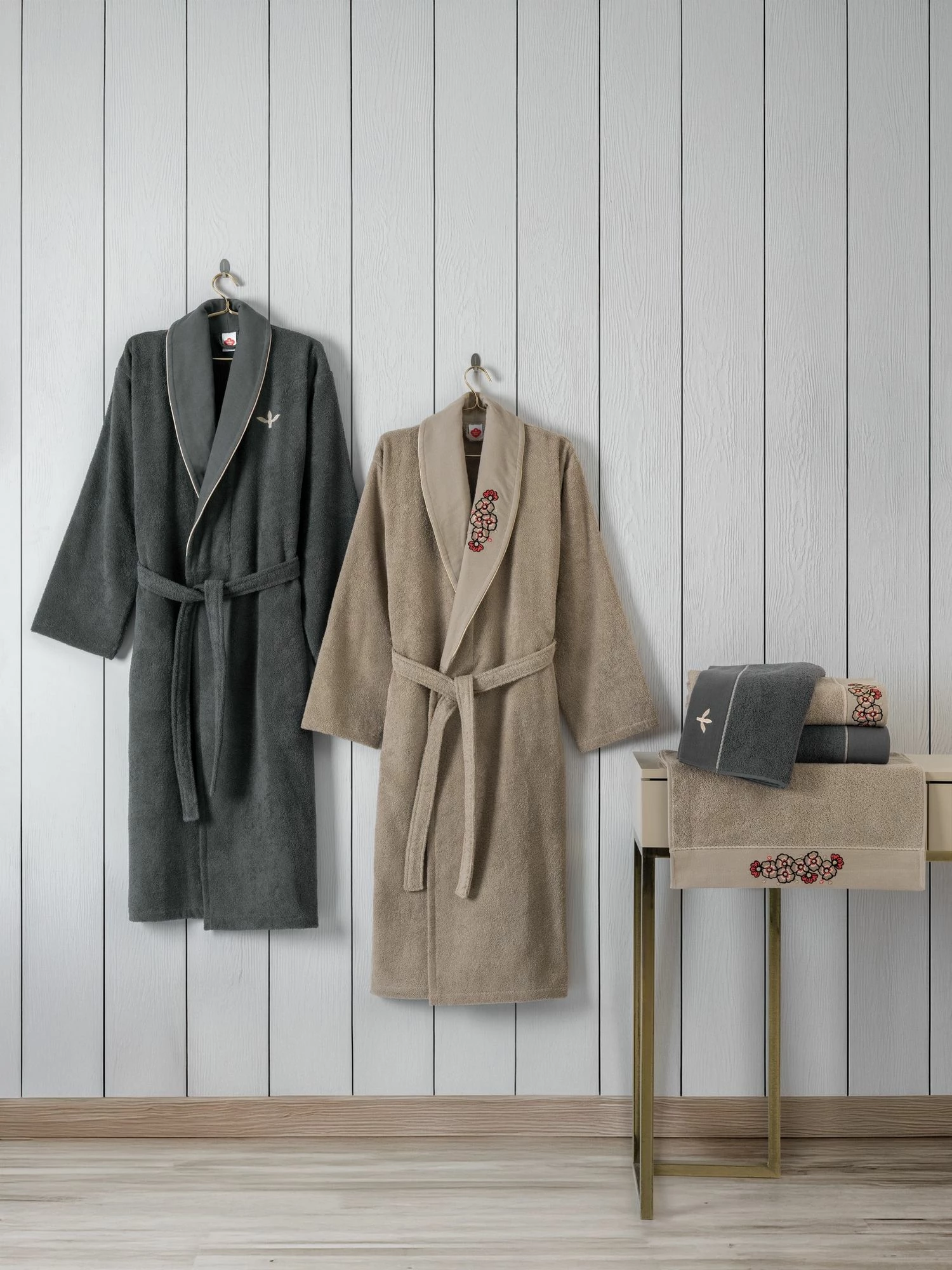 Set familjar për banjo, Mijolnir Yamka, bezhë dhe antracit