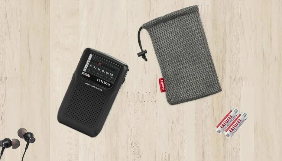 Radio portative AM/FM Aiwa RS-33, tunim analog ETS, altoparlant i integrum, dalje 3.5mm, me 2x AA, e zezë, set me kufje dhe këllëf