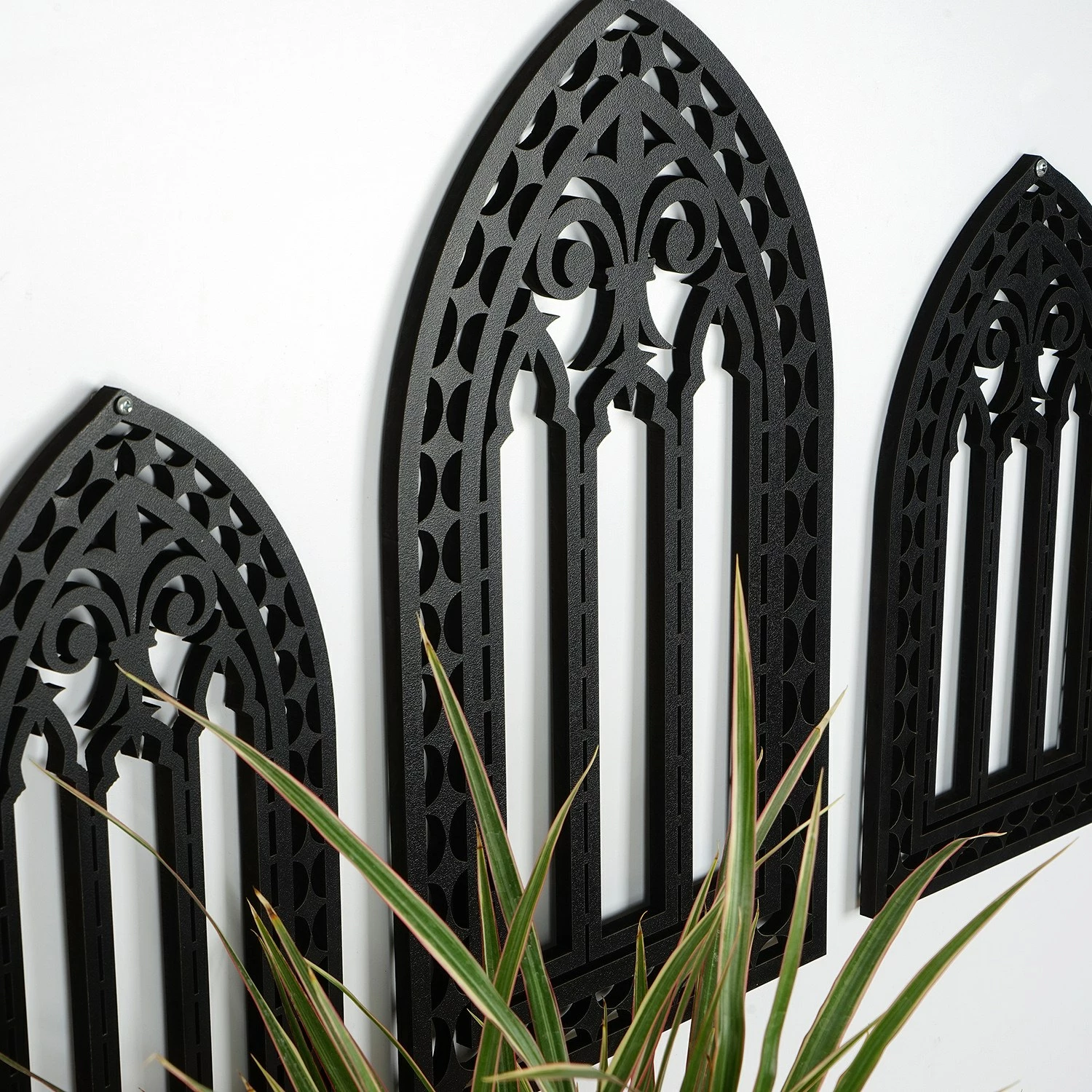 Aksesor dekorativ prej druri për mur, Wallity, CRY021, set prej 3 copash, ngjyrë e zezë