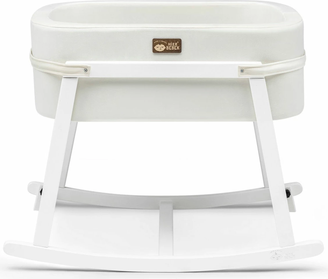 Djep Hanah Home, Hier - i bardhë