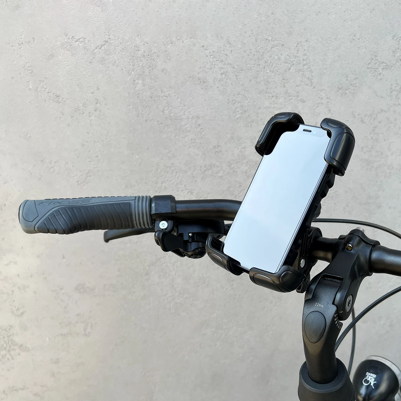 Mbajtës telefoni Wozinsky WBHBK6 për timon biçiklete, motoçiklete apo trotinete, i zi
