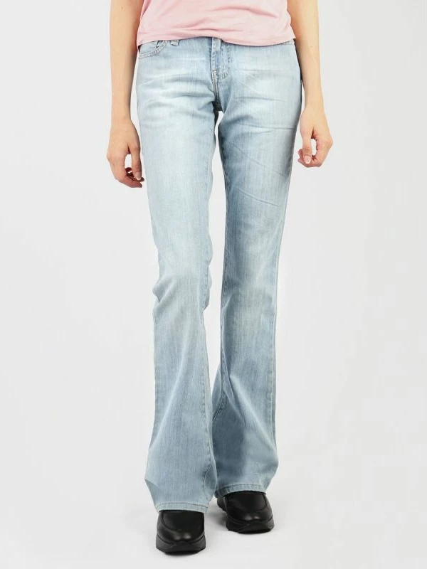 Pantallona Levi's Bootcut për femra, blu