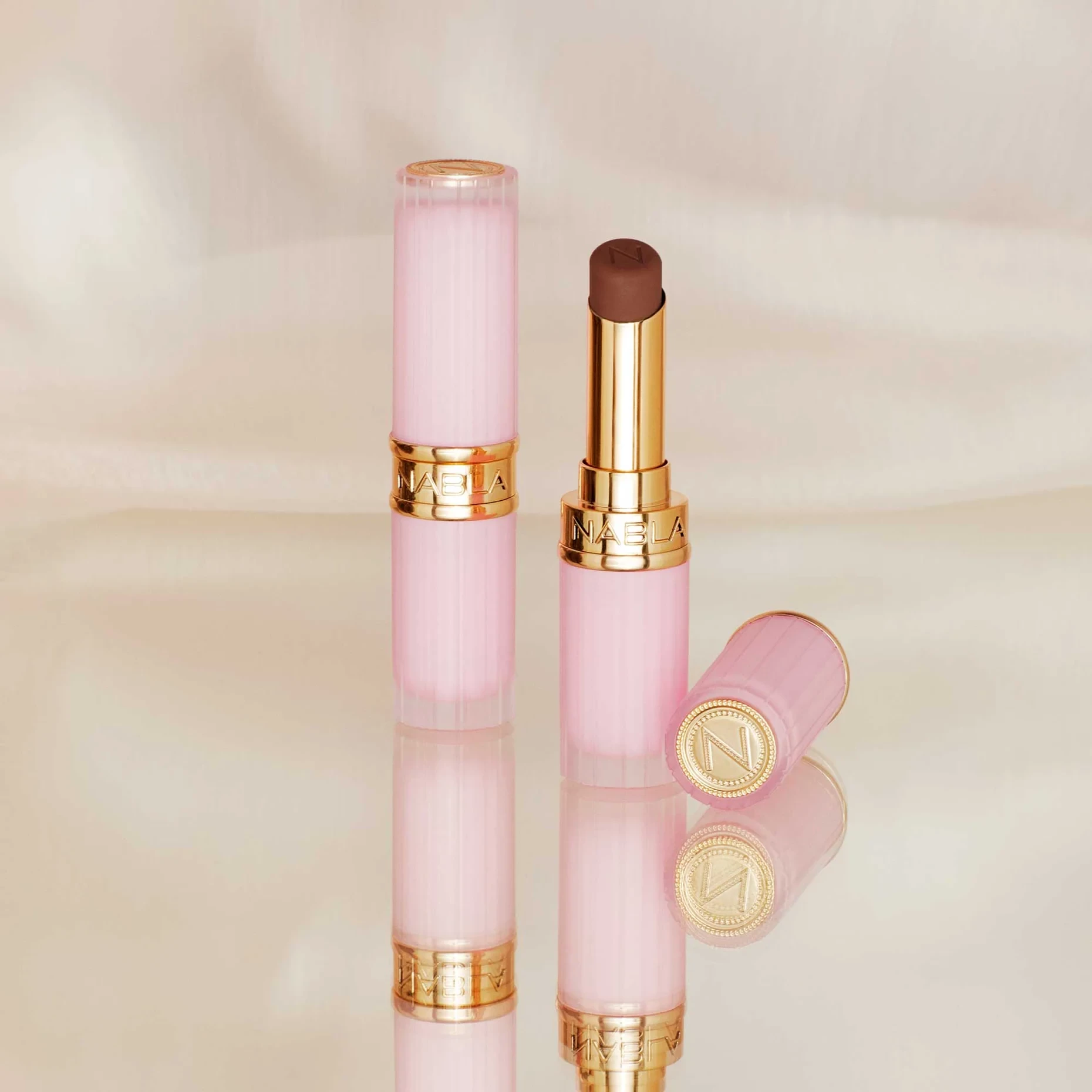 Lipstick Beyond Blurry – Shade: Saint