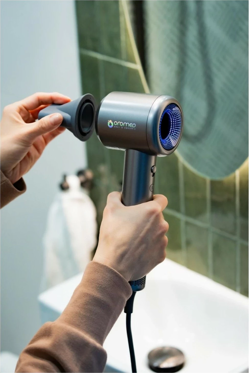 Tharëse flokësh Oromed Oro-F9 Sonic, 1600W, jonizim, argjend